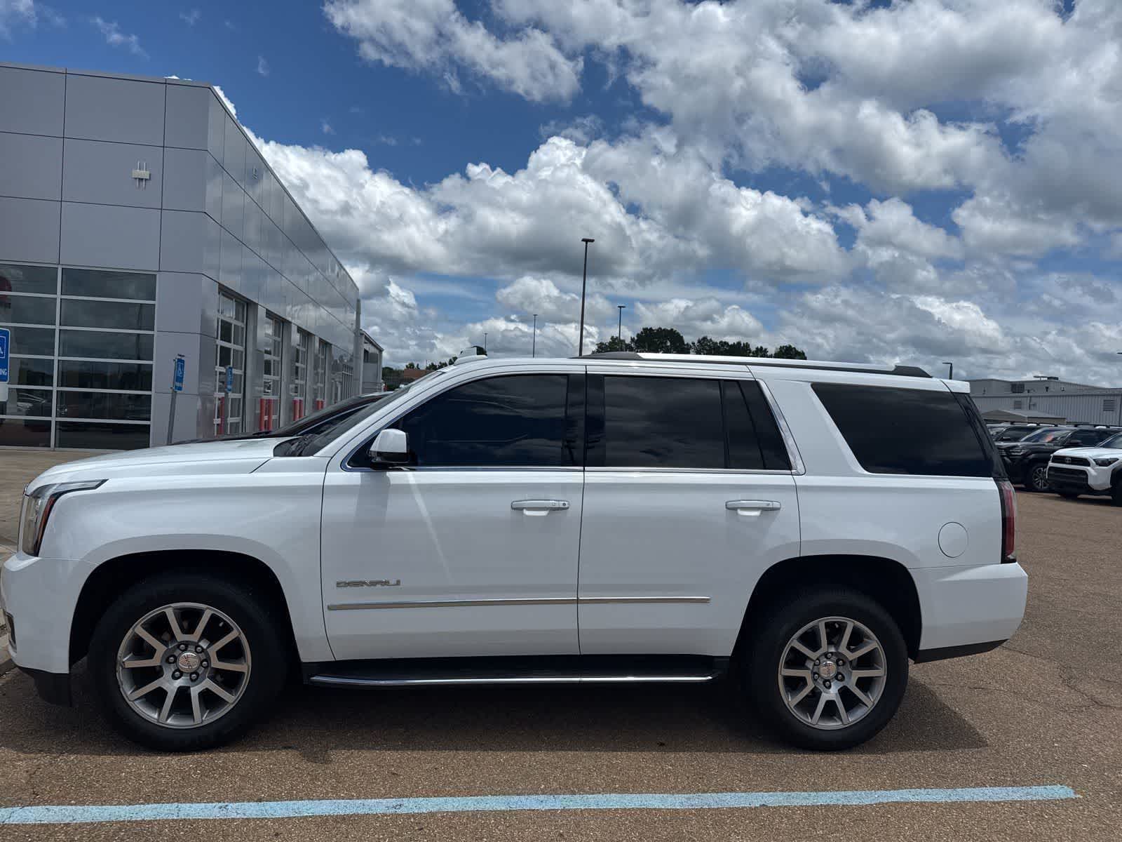 2020 GMC Yukon Denali RWD