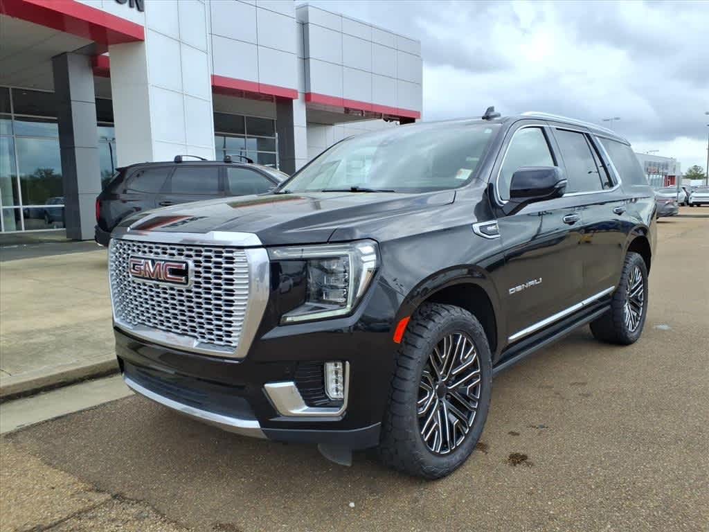2022 GMC Yukon Denali 4WD