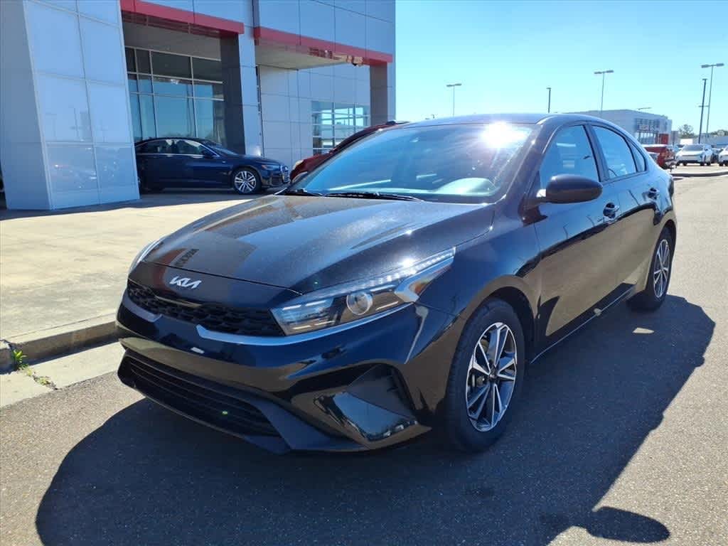 2023 Kia Forte LXS FWD