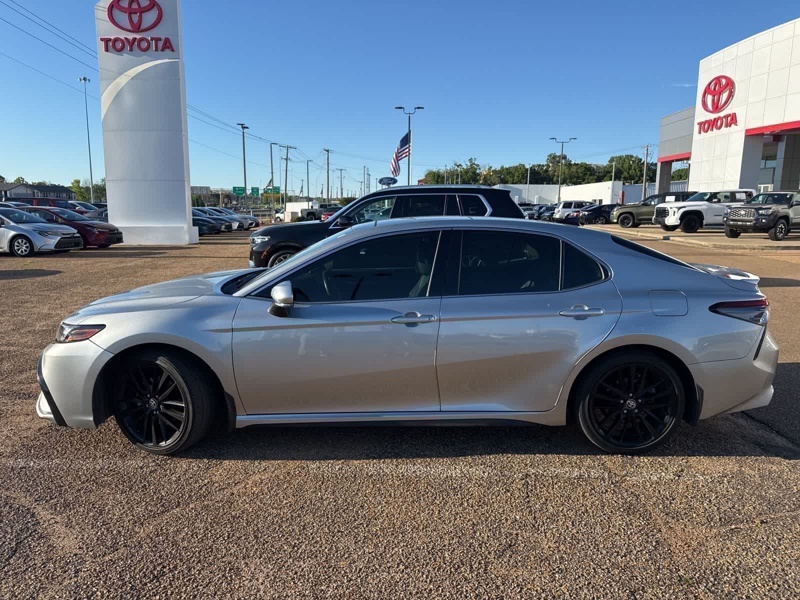 2021 Toyota Camry XSE FWD