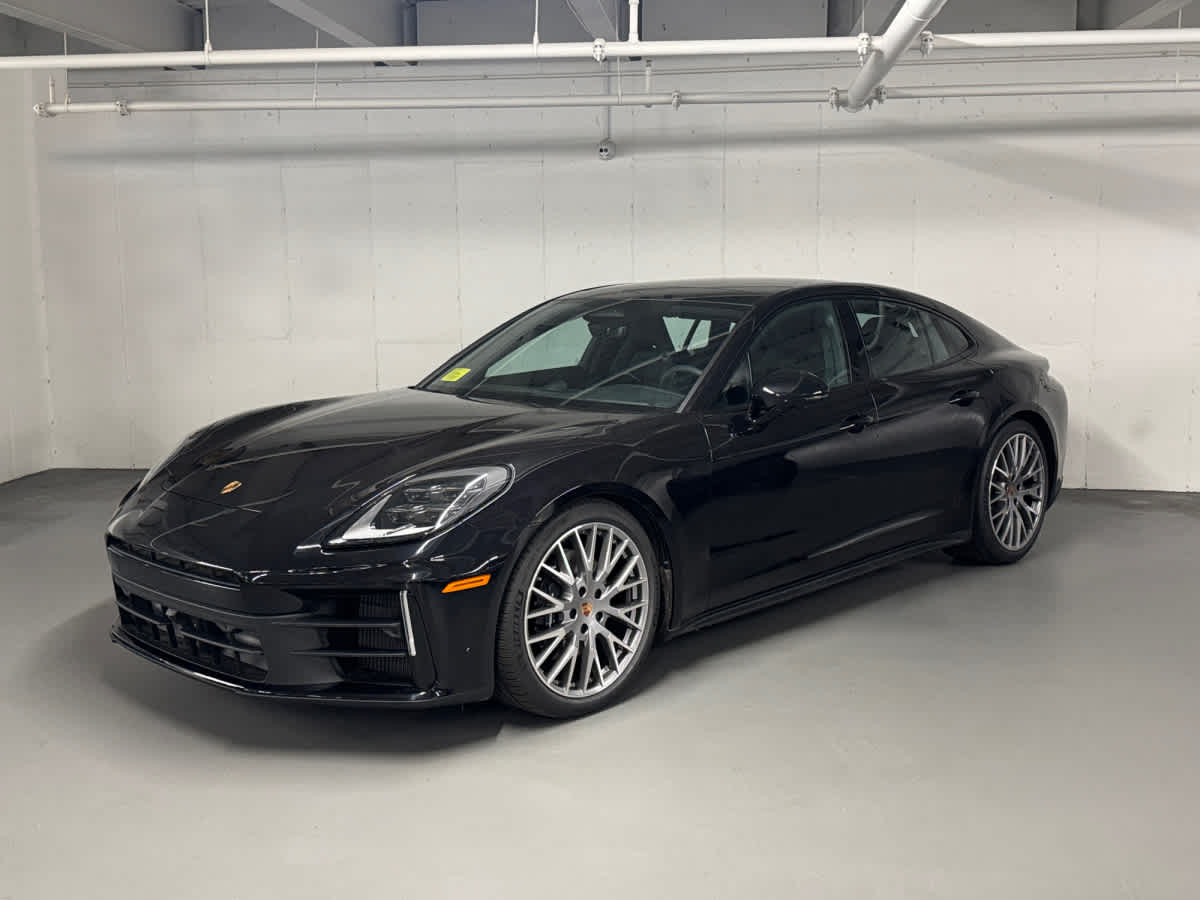 2026 Porsche Panamera Base