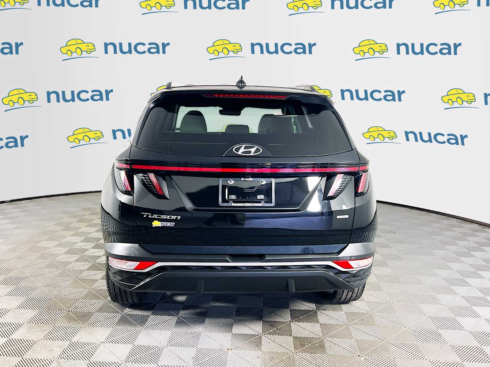 View vehicle photo 6