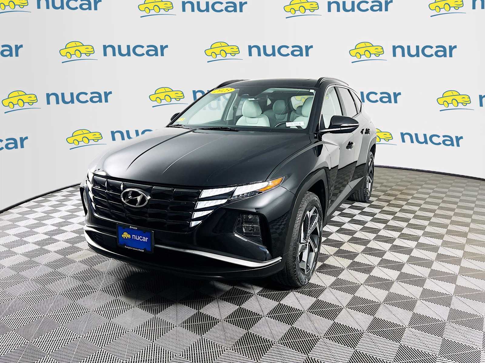 View vehicle photo 3