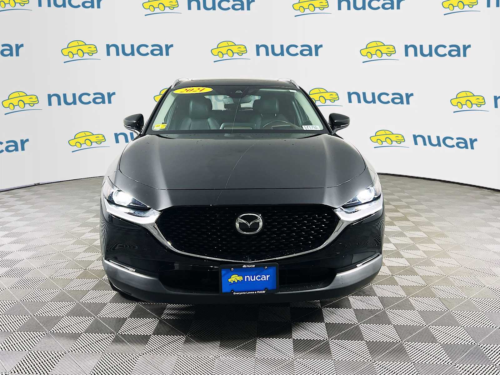 View vehicle photo 2