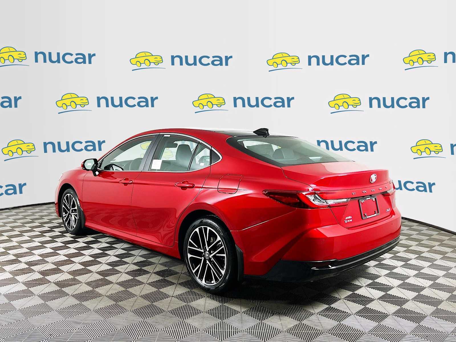 View vehicle photo 4