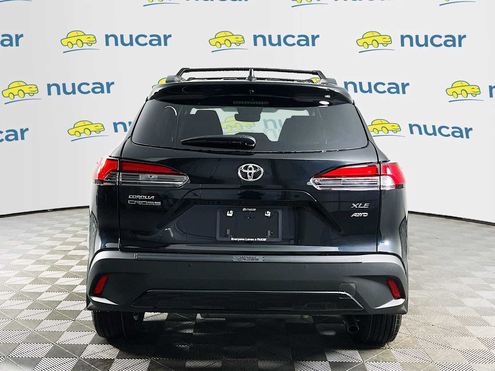 View vehicle photo 5