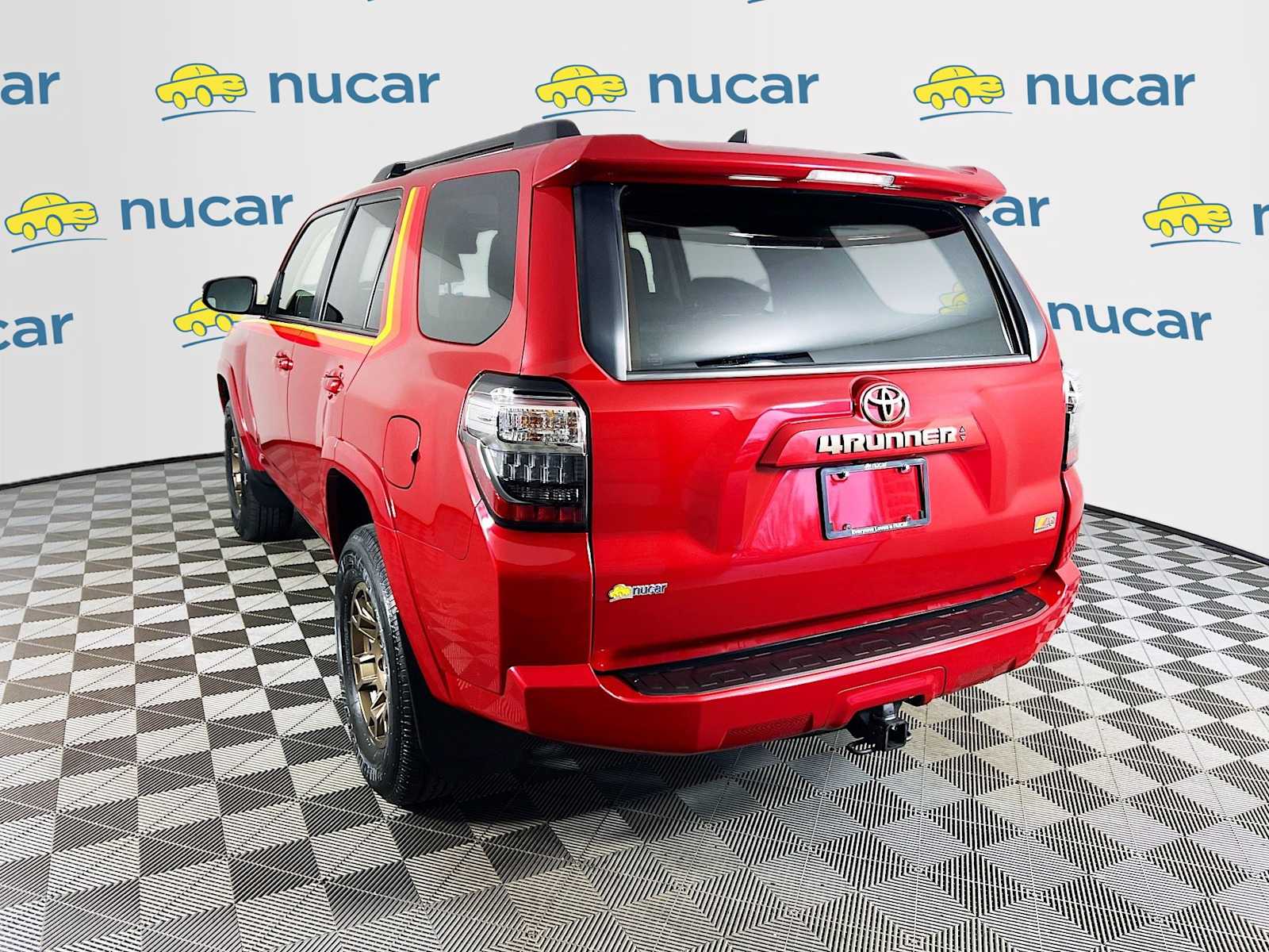 View vehicle photo 5