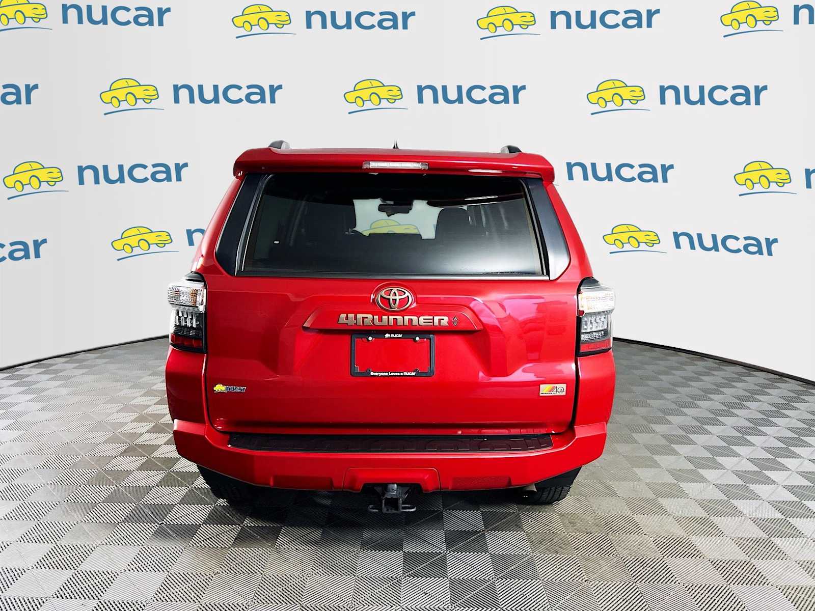 View vehicle photo 6