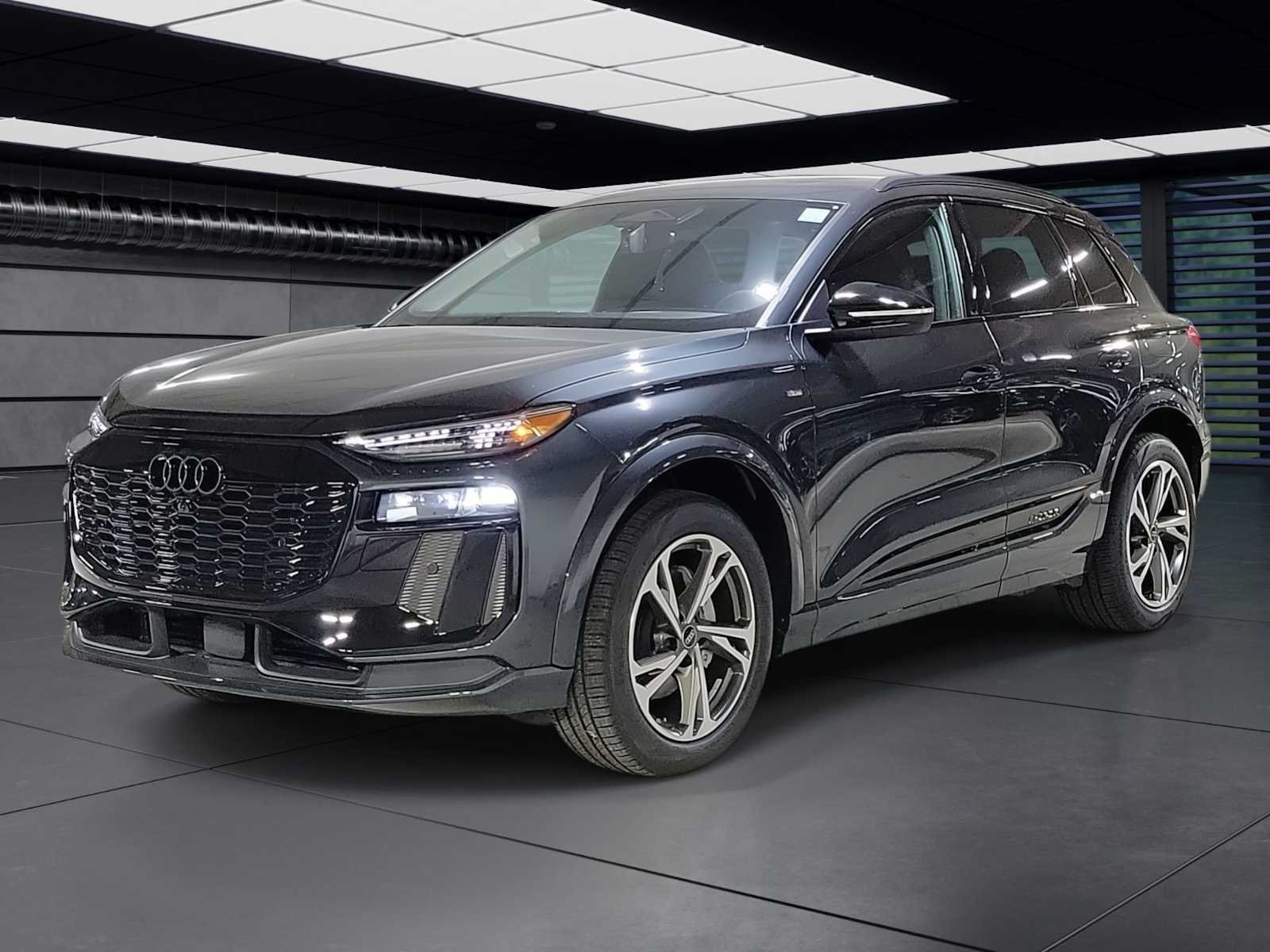Gray 2027 Audi Q6 e-tron SUV / Crossover All-Wheel Drive 1-Speed Automatic