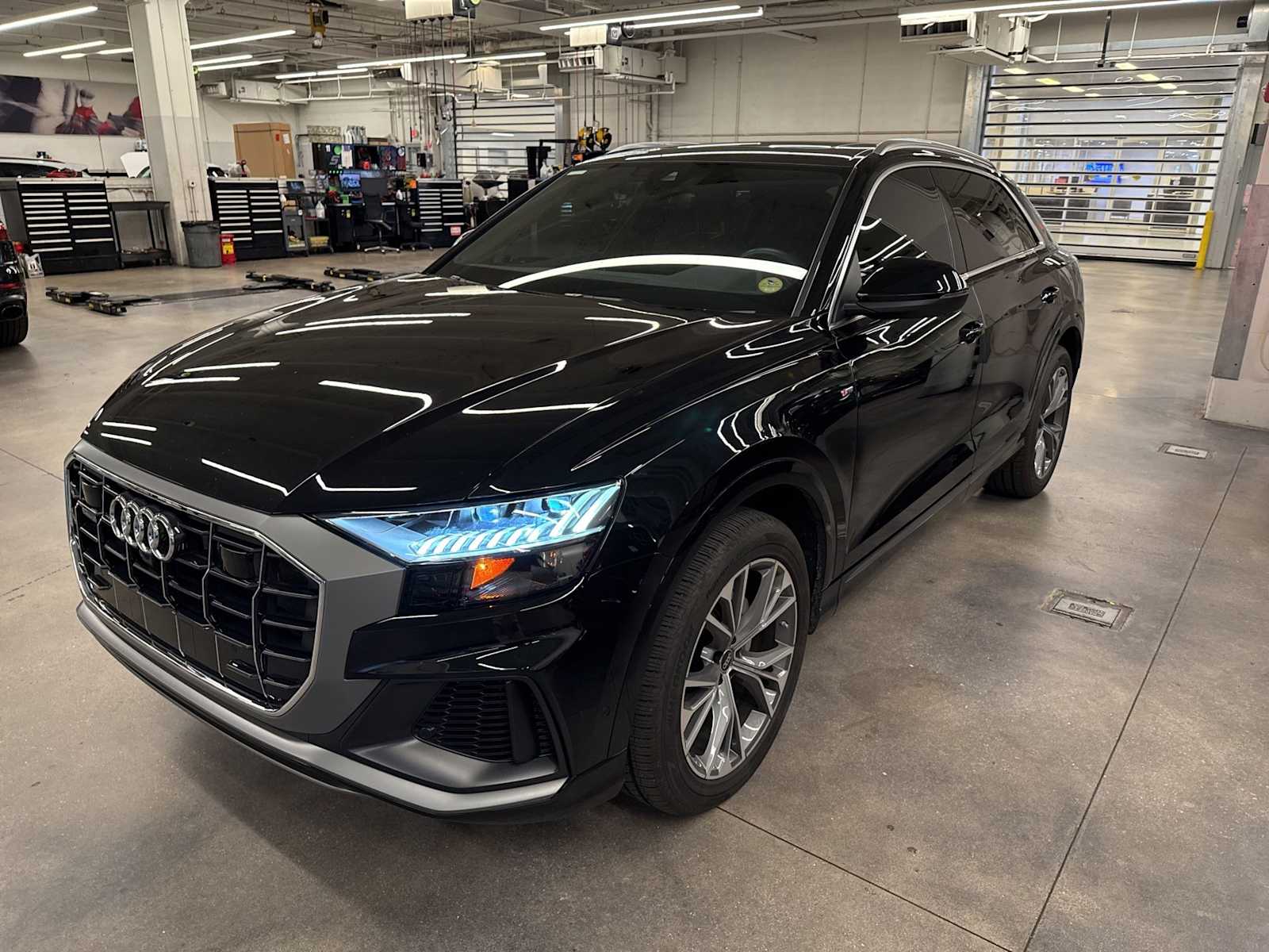 2023 Audi Q8