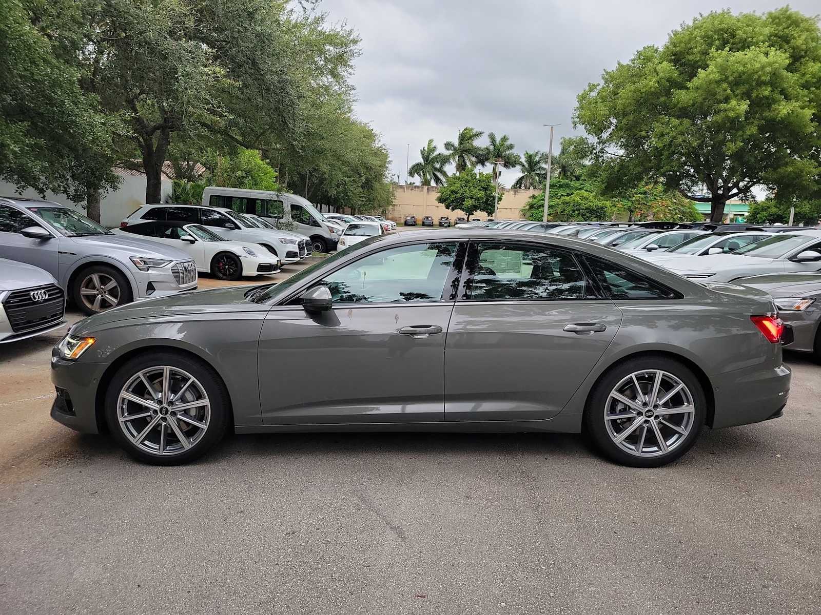 View vehicle photo 5