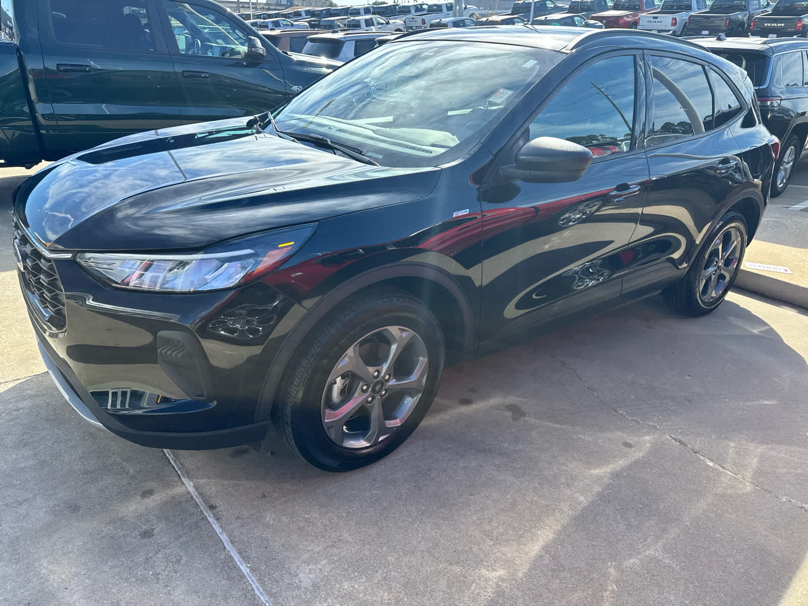 2025 Ford Escape ST-Line AWD