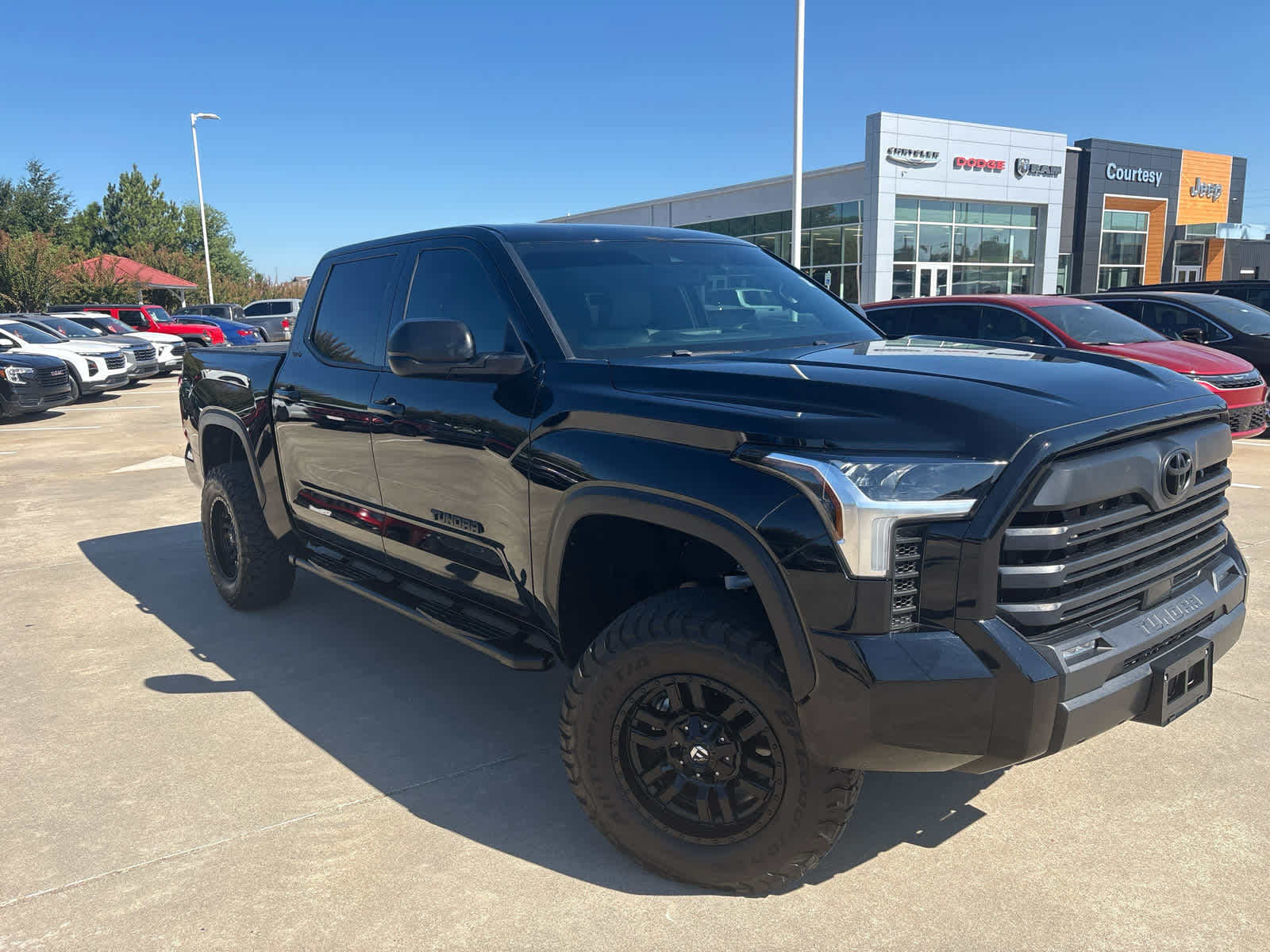 2025 Toyota Tundra SR5 CrewMax Cab 4WD