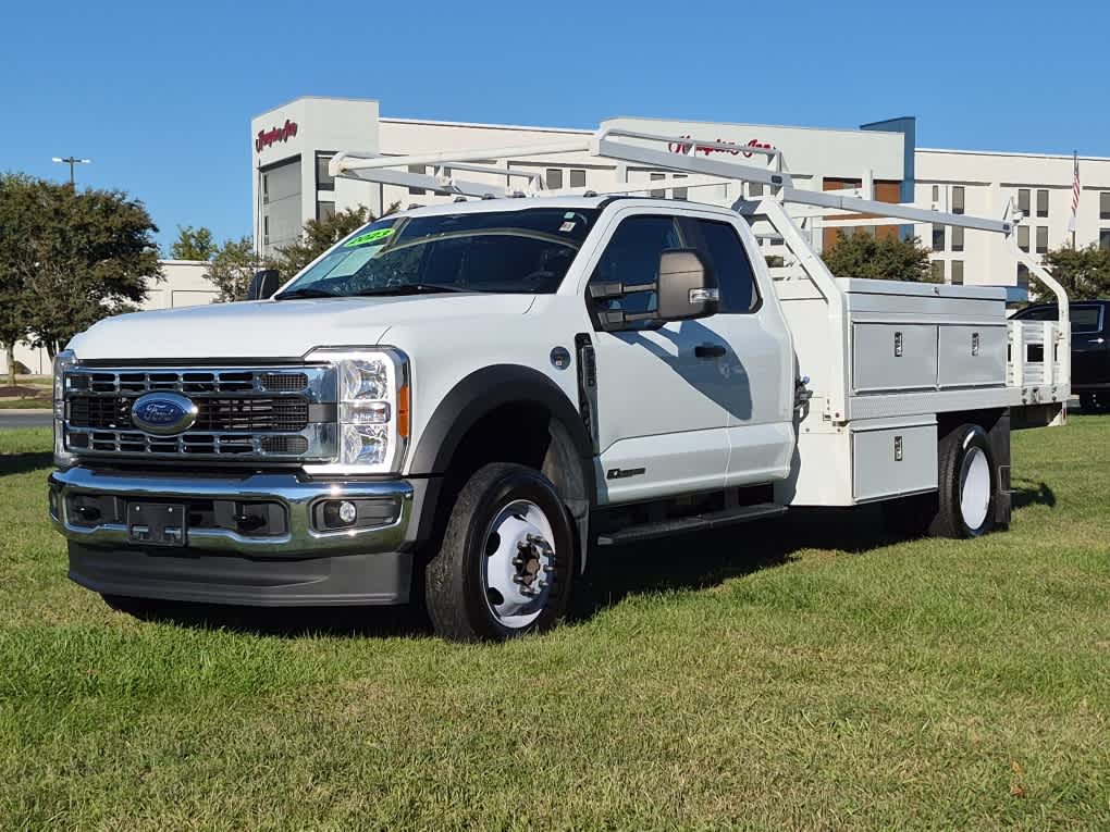 Ford Super Duty F-550 DRW Chassis Cab