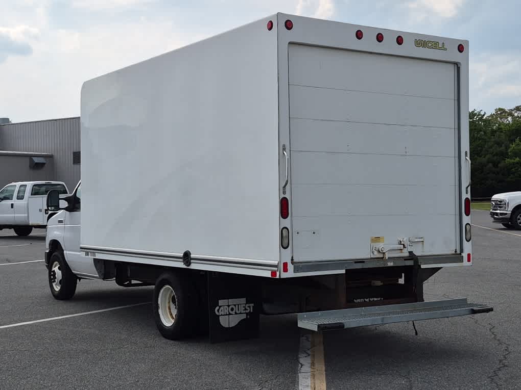 2019 Ford E-Series Cutaway - Oxford White exterior view 4