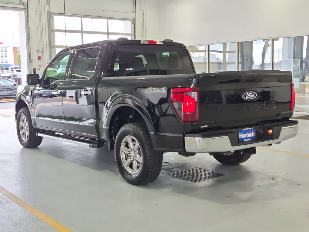 2025 Ford F-150 XLT - Agate Black Metallic exterior view 4