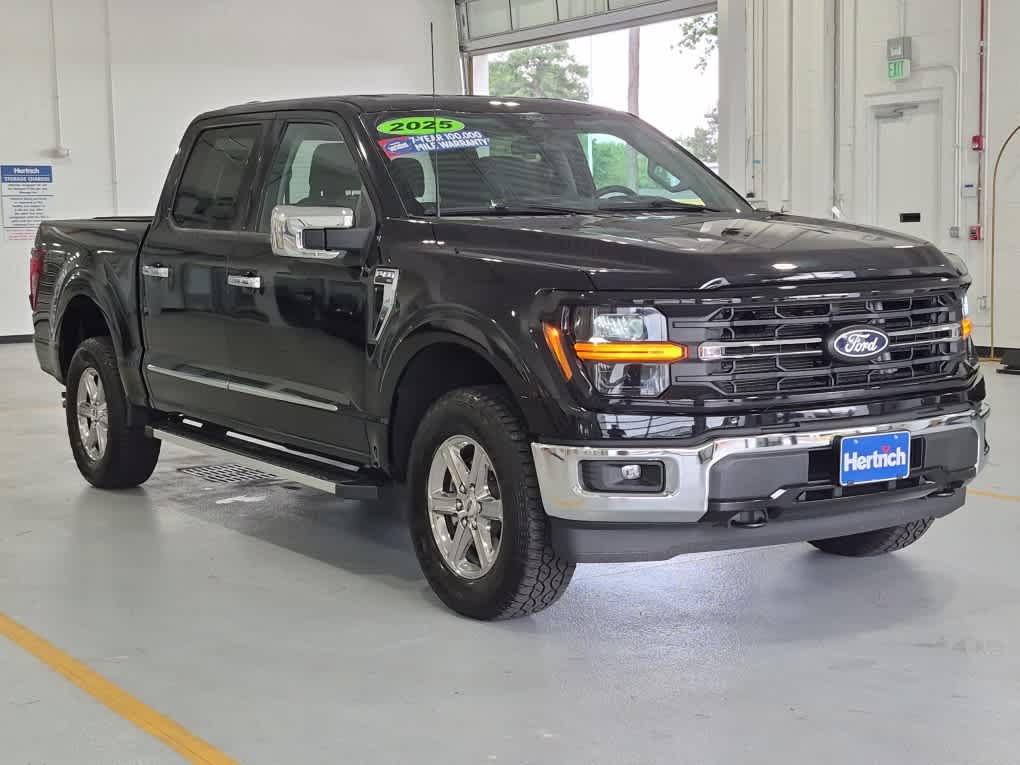 2025 Ford F-150 XLT - Agate Black Metallic exterior view 2