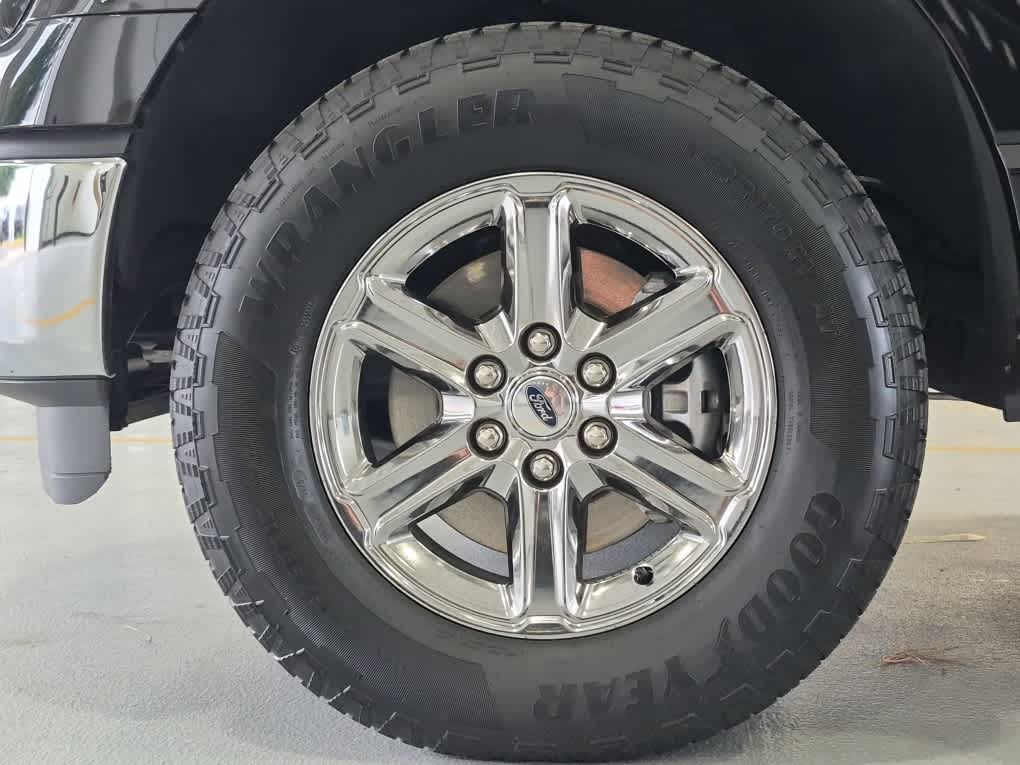 2025 Ford F-150 XLT - Agate Black Metallic exterior view 6