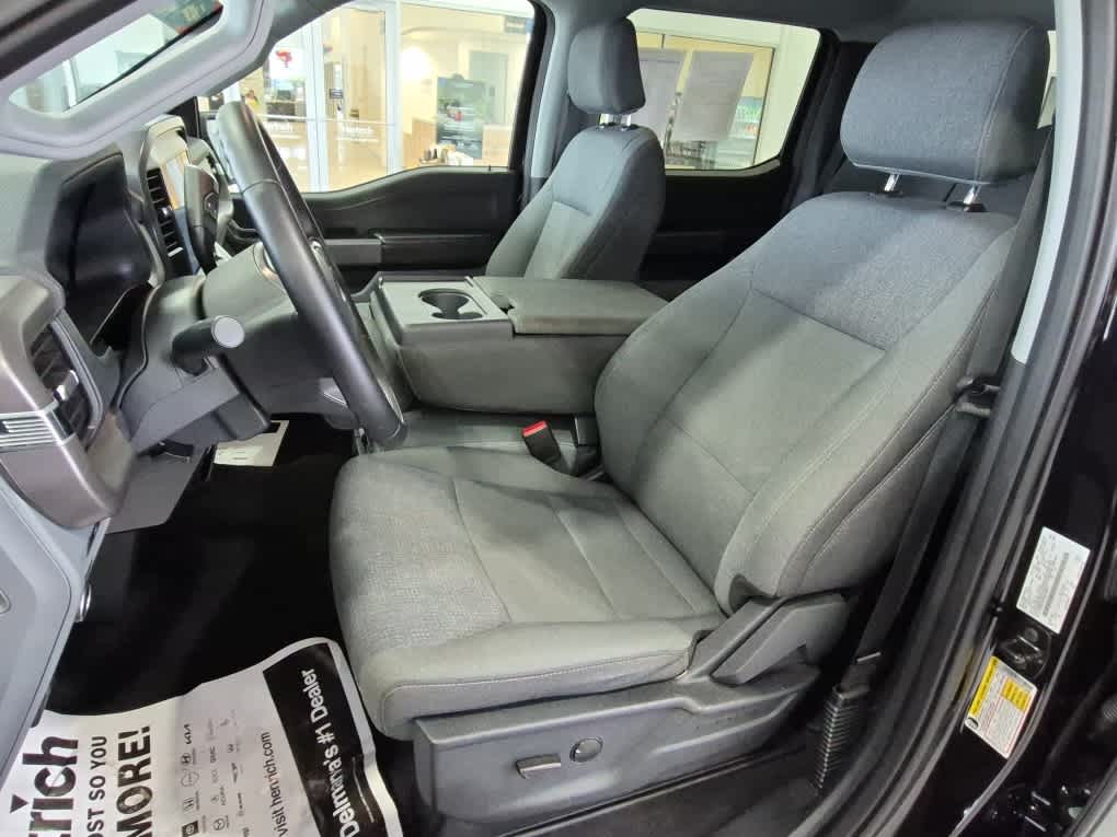 2025 Ford F-150 XLT - Agate Black Metallic exterior view 10