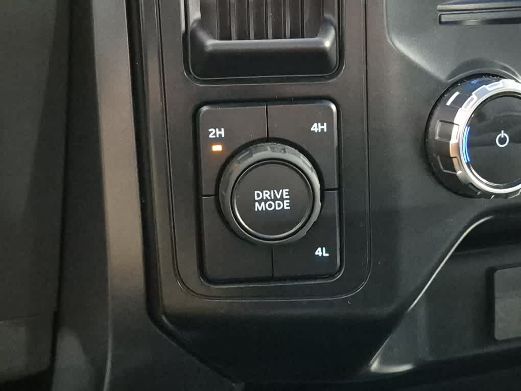 2025 Ford F-150 XLT - Agate Black Metallic exterior view 15