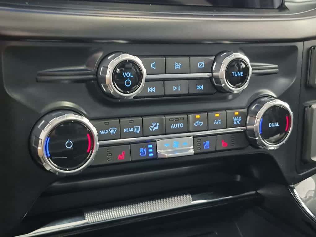 2023 Ford F-150 LARIAT - Oxford White exterior view 14