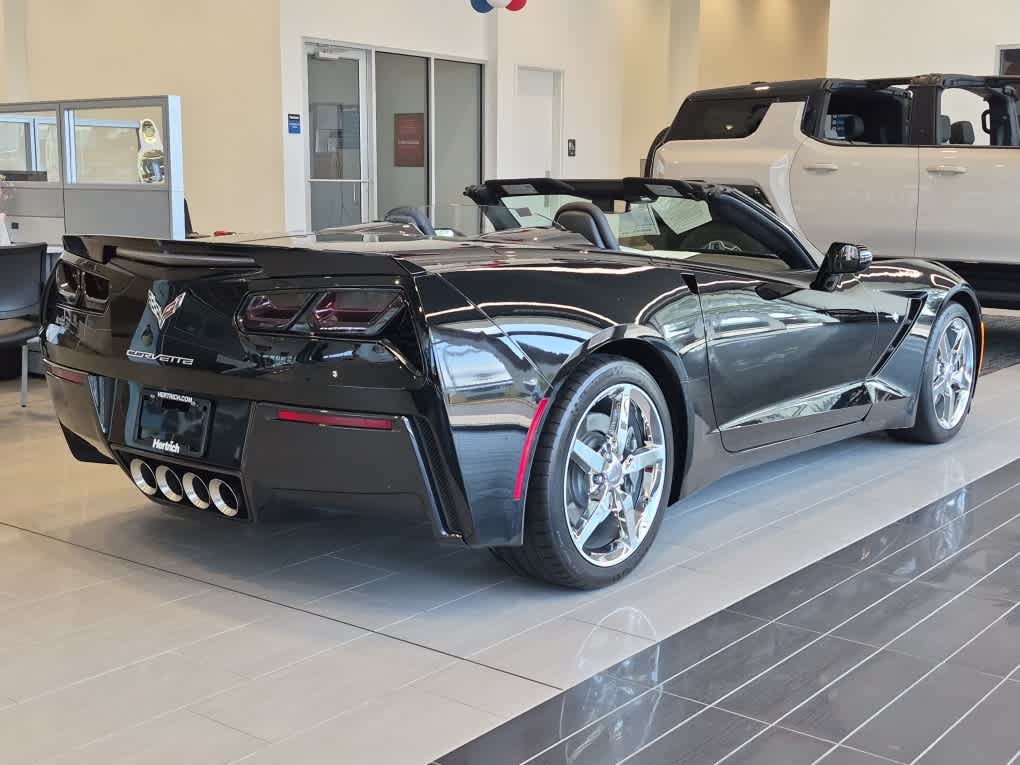 2014 Chevrolet Corvette Stingray 2LT - Black exterior view 3