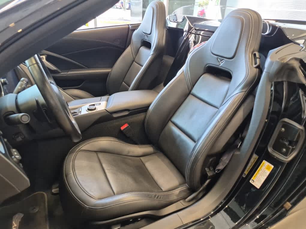 2014 Chevrolet Corvette Stingray 2LT - Black exterior view 7