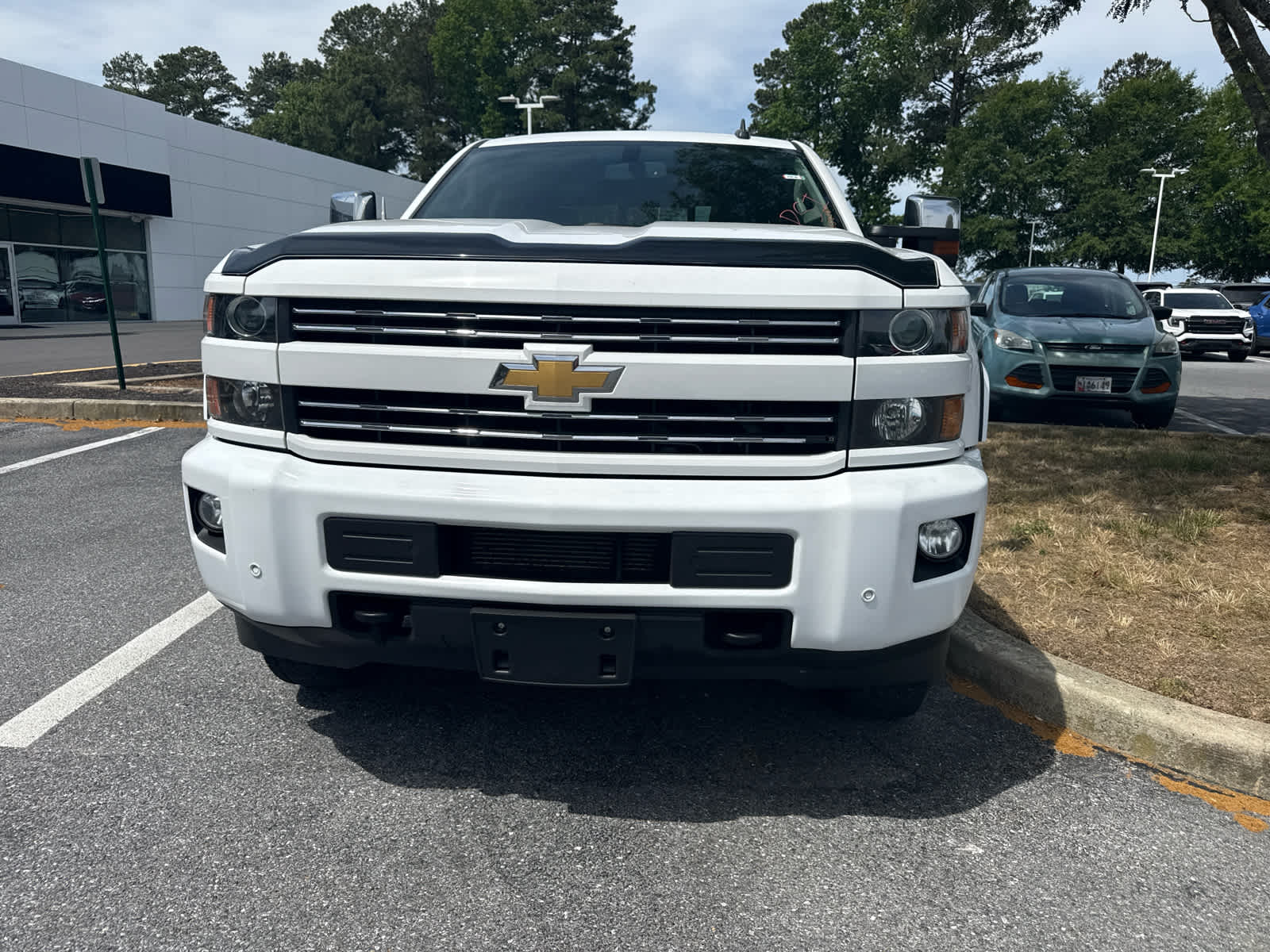 2016 Chevrolet Silverado 2500HD LTZ - Summit White exterior view 2