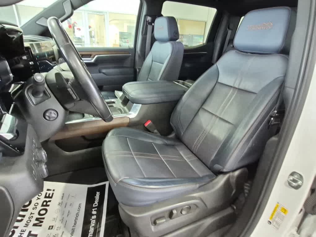 2023 Chevrolet Silverado 1500 High Country - Iridescent Pearl Tricoat exterior view 11