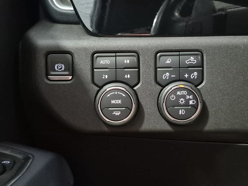 2023 Chevrolet Silverado 1500 High Country - Iridescent Pearl Tricoat exterior view 20
