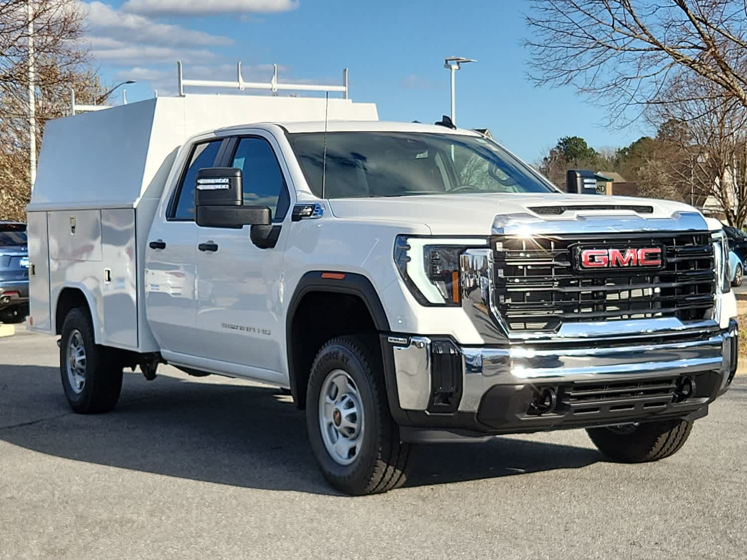 2025 GMC Sierra 2500HD Pro - Summit White exterior view 2