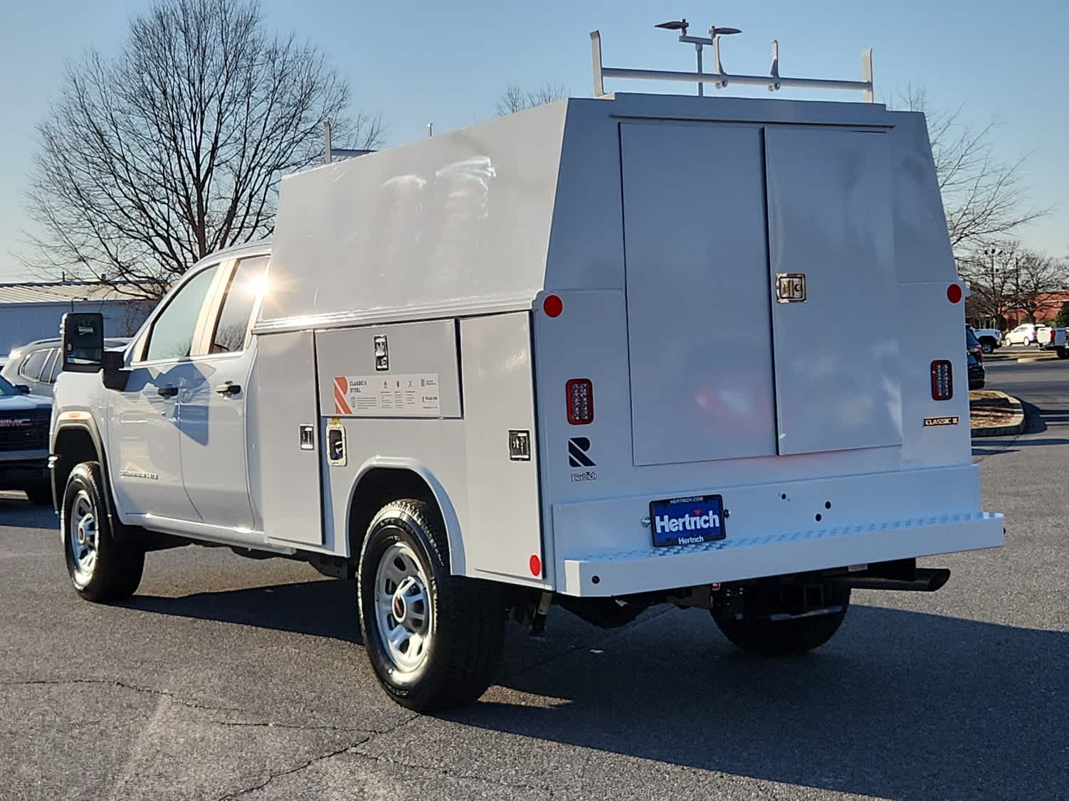2025 GMC Sierra 3500HD Pro - Summit White exterior view 4