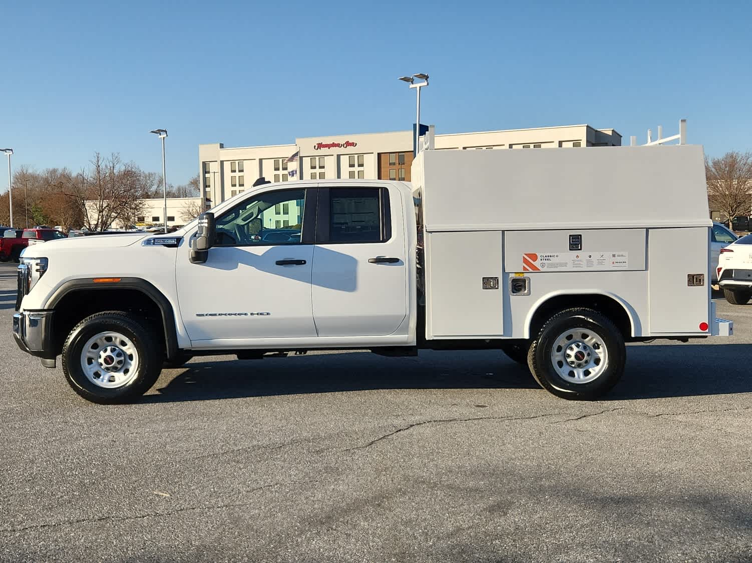 2025 GMC Sierra 3500HD Pro - Summit White exterior view 5