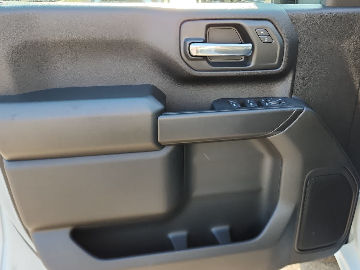 2025 GMC Sierra 3500HD Pro - Summit White exterior view 9