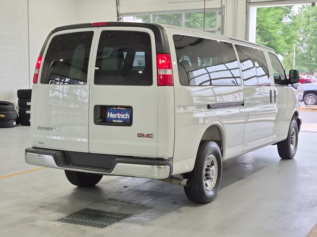 2025 GMC Savana Passenger LT - Summit White exterior view 3