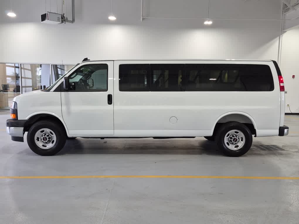 2025 GMC Savana Passenger LT - Summit White exterior view 5