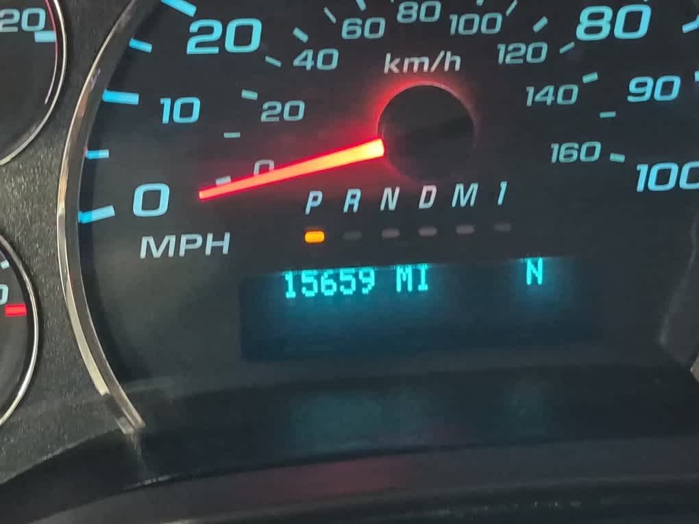 2025 GMC Savana Passenger LT - Summit White exterior view 11