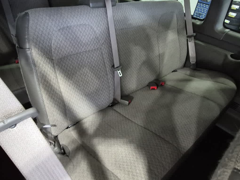 2025 GMC Savana Passenger LT - Summit White exterior view 14