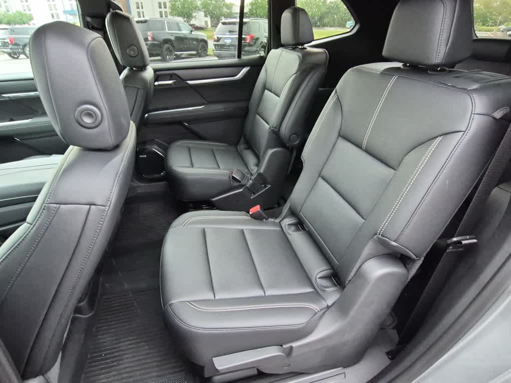 2026 GMC Acadia FWD Elevation - Sterling Metallic exterior view 8