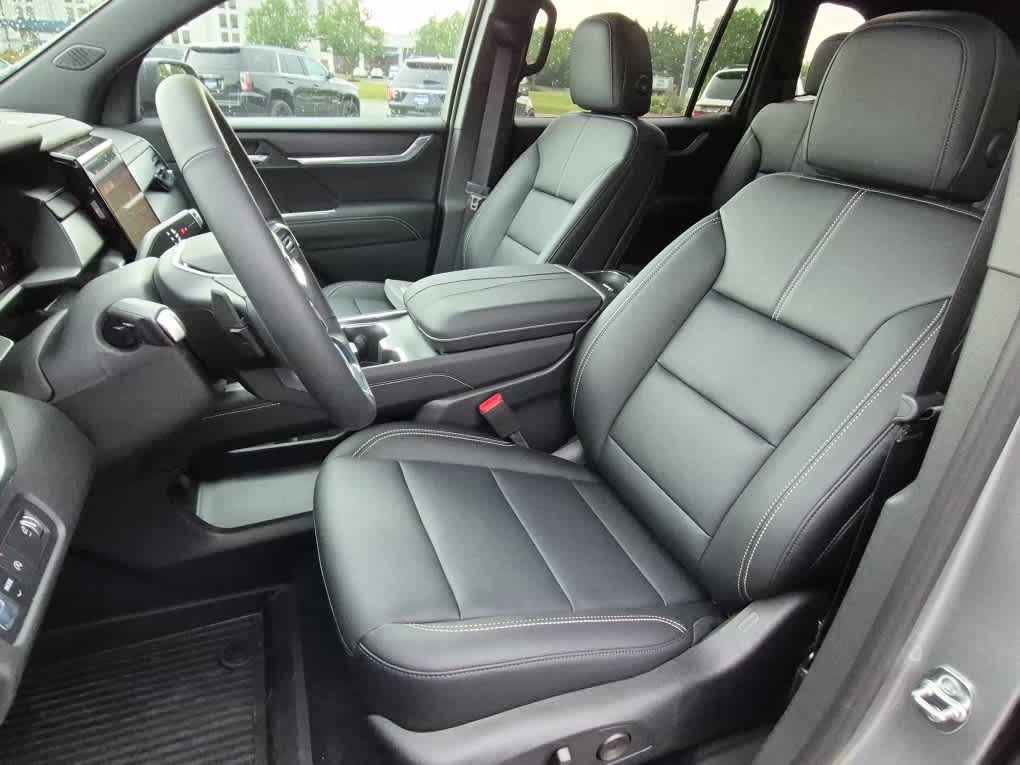 2026 GMC Acadia FWD Elevation - Sterling Metallic exterior view 12