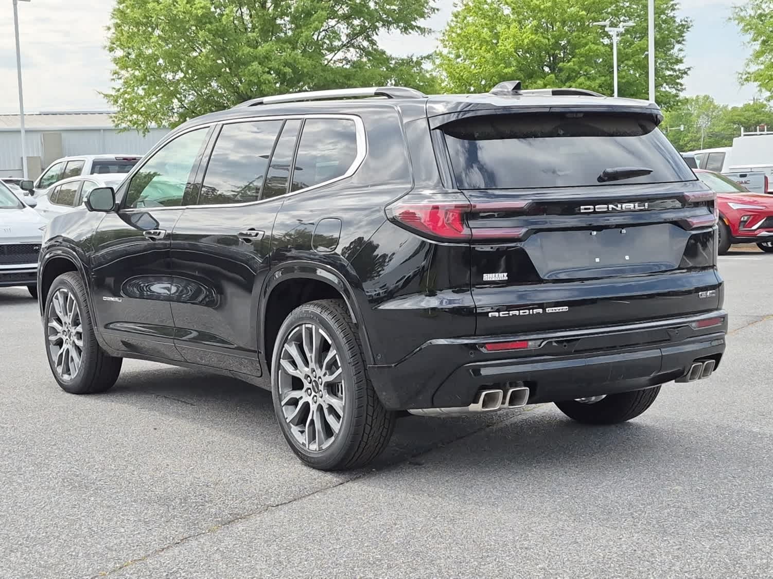 2026 GMC Acadia AWD Denali Ultimate - Ebony Twilight Metallic exterior view 4