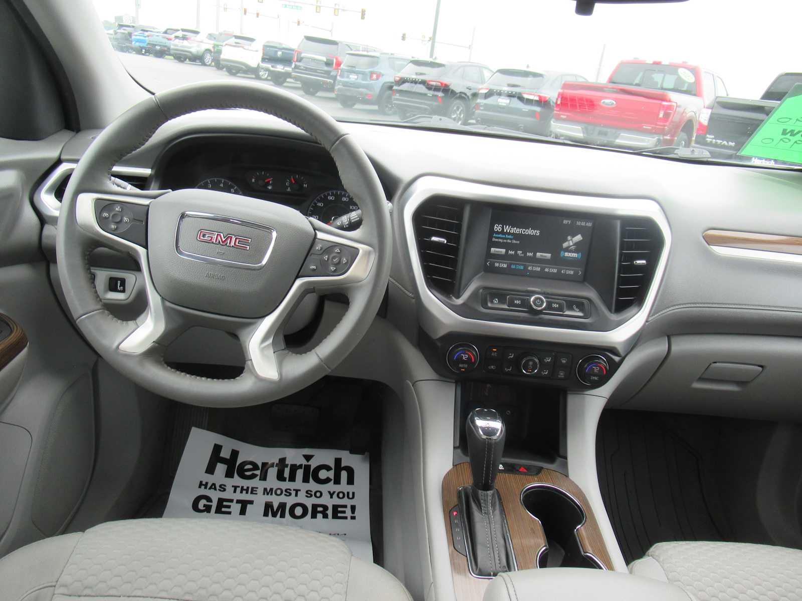2018 GMC Acadia SLE - Summit White exterior view 17