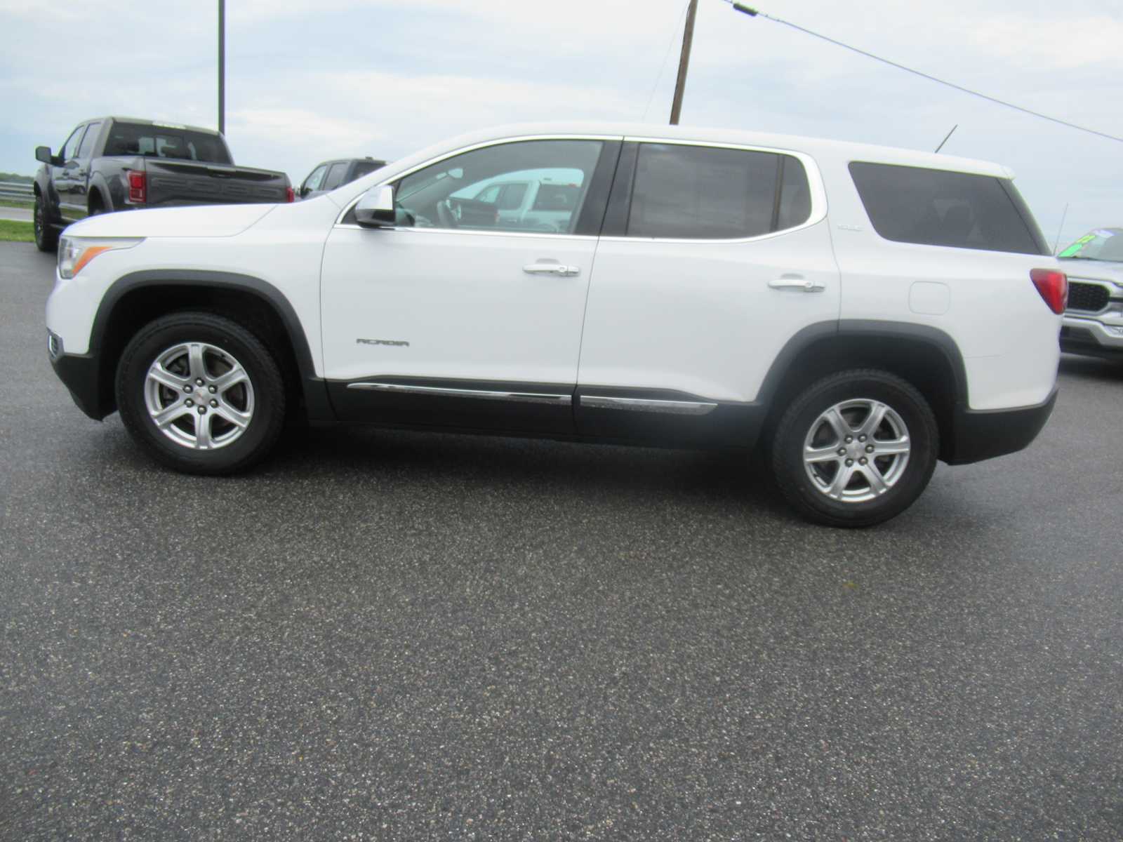 2018 GMC Acadia SLE - Summit White exterior view 8