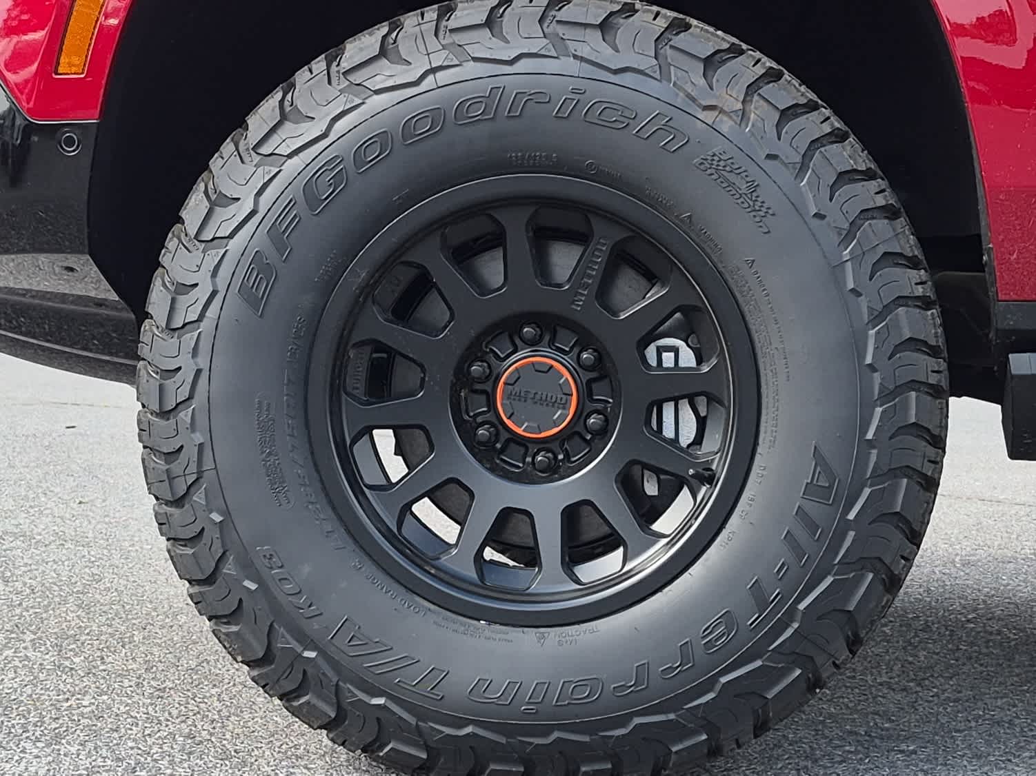 2026 GMC Yukon AT4 - VOLCANIC RED TINTCOAT exterior view 6