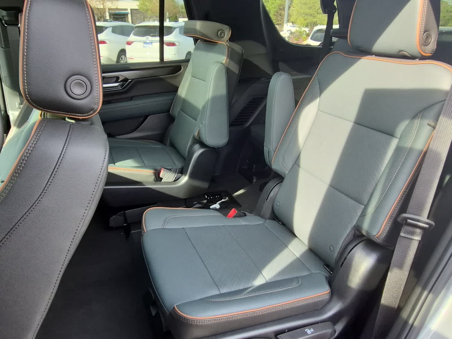 2026 GMC Yukon AT4 - Sterling Metallic exterior view 8