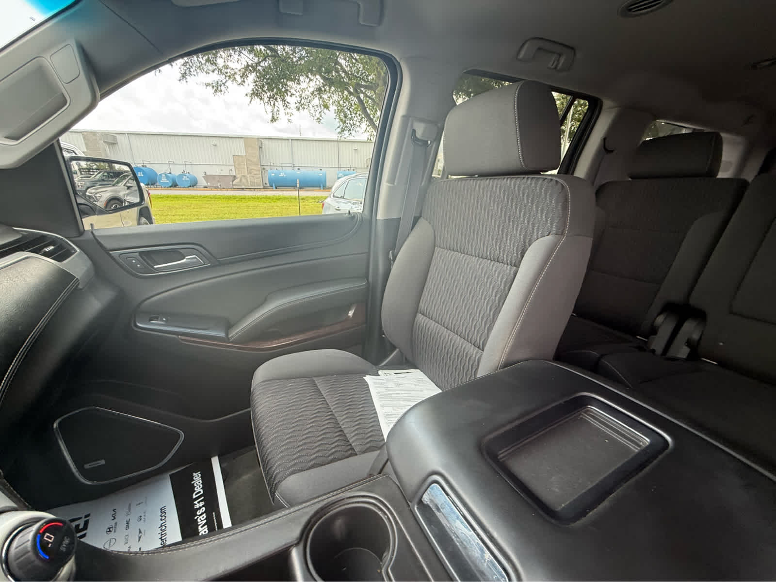 2015 GMC Yukon XL SLE - Quicksilver Metallic exterior view 17