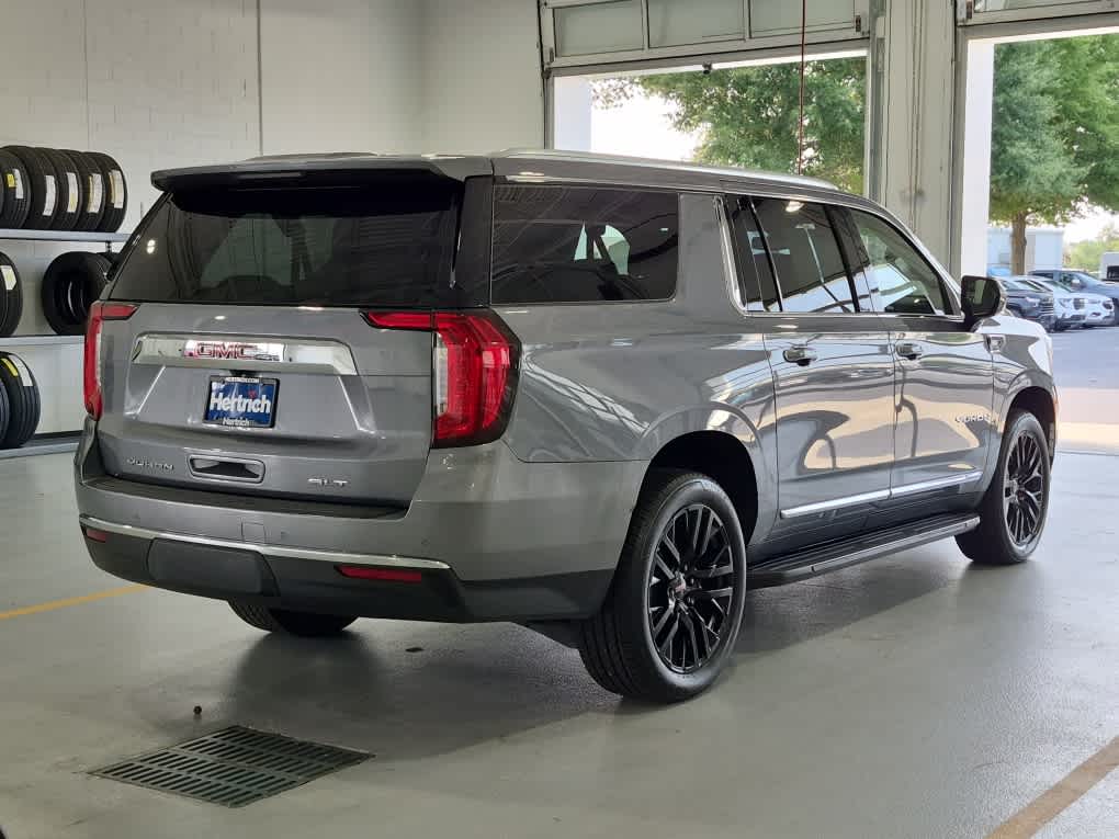 2021 GMC Yukon XL SLT - Satin Steel Metallic exterior view 3