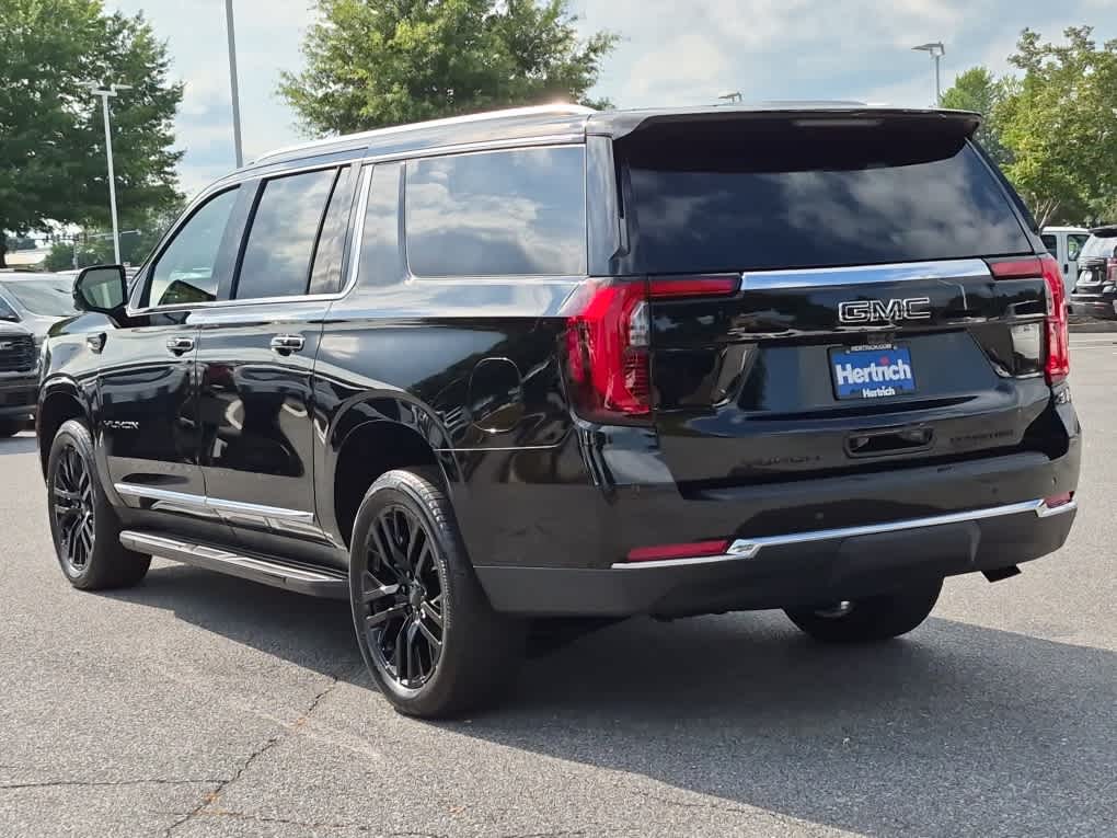 2026 GMC Yukon XL Elevation - Onyx Black exterior view 4
