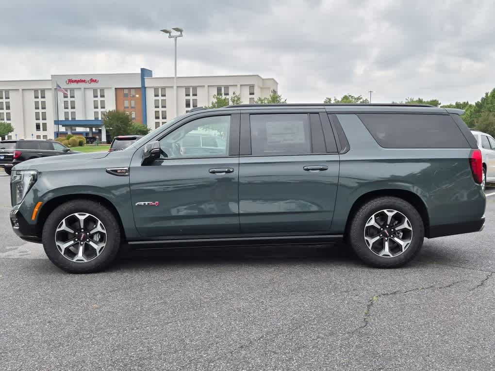 2026 GMC Yukon XL AT4 - Midnight Pine exterior view 5