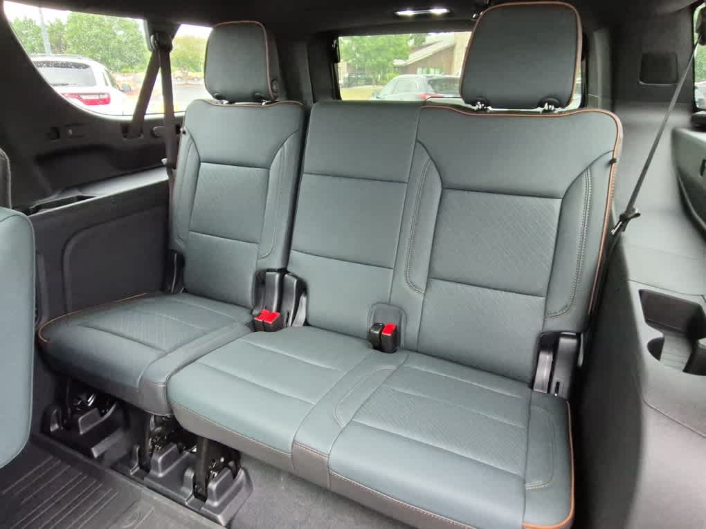 2026 GMC Yukon XL AT4 - Midnight Pine exterior view 7